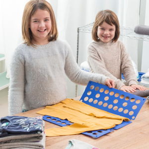 Modrá deska na skládání dětského oblečení InnovaGoods