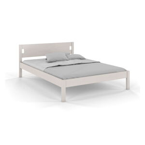Bílá dvoulůžková postel z borovicového dřeva 120x200 cm Laxbaken – Skandica